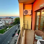 Julia Vigo Panorama 아파트 네세부르