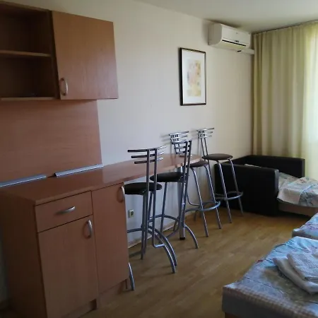 Julia Vigo Panorama Апартаменти *