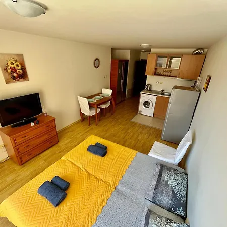 Julia Vigo Panorama Apartment