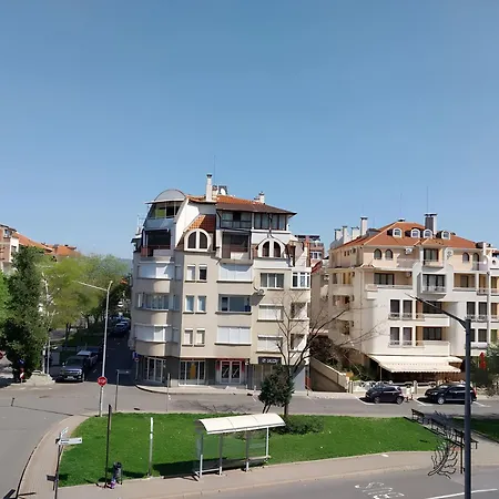 Julia Vigo Panorama Lägenhet Nesebar