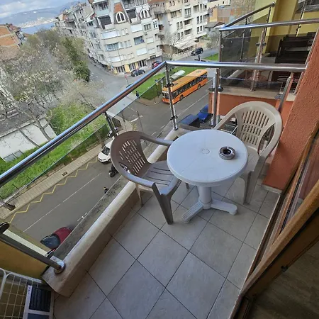 Julia Vigo Panorama Apartment