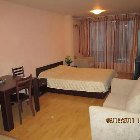 Julia Vigo Panorama Апартамент Несебър