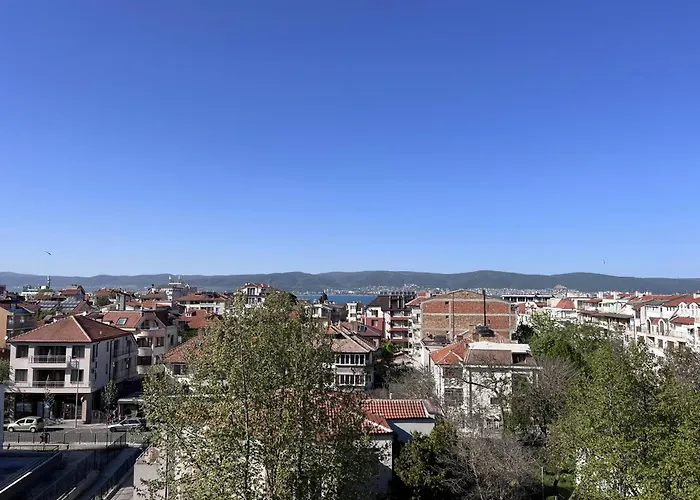 Julia Vigo Panorama ネセバル